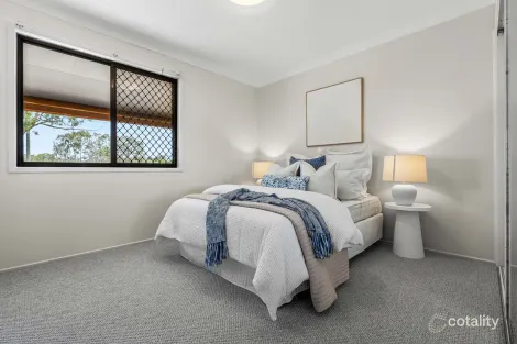 Property photo of 34 Burbank Birkdale QLD 4159