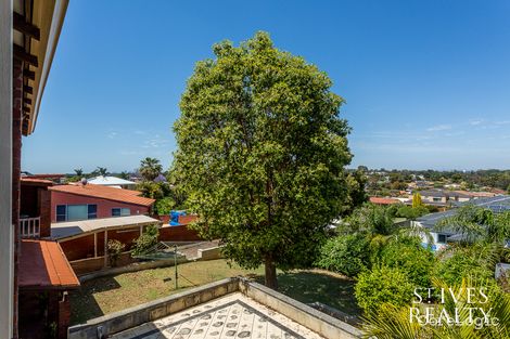 Property photo of 11 McBeth Way Kardinya WA 6163