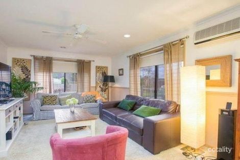 Property photo of 39 Hoysted Avenue Cranbourne North VIC 3977