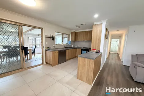 Property photo of 4 Marnie Drive Cranbourne West VIC 3977
