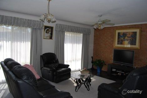 Property photo of 3 McCue Road Kalimna VIC 3909