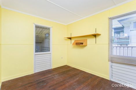 Property photo of 3 Houghton Avenue Redcliffe QLD 4020