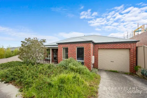 1/8 Mckee St, Golden Point, VIC 3350