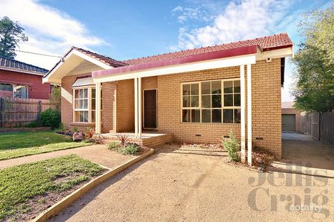 26 Valley Pde, Glen Iris, VIC 3146
