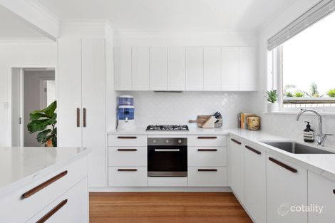 Property photo of 33 Hitchcock Street Breakwater VIC 3219