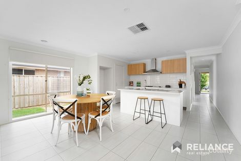 Property photo of 21 Topper Street Werribee VIC 3030