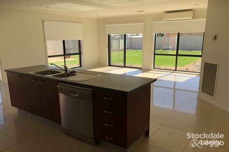 Property photo of 14 Fig Avenue Shepparton VIC 3630