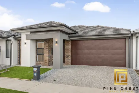 11 MERLOT PDE, FRASER RISE, VIC 3336