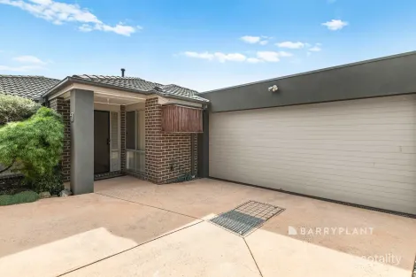 Property photo of 2A Emerald Court Narre Warren VIC 3805