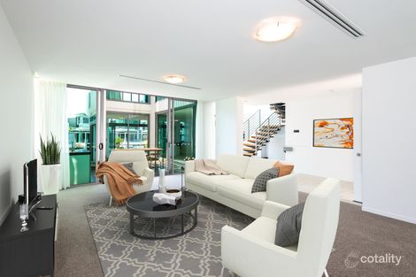 Property photo of 4101 Ephraim Island Parade Paradise Point QLD 4216