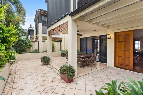 Property photo of 4/37 Sandford Street St Lucia QLD 4067