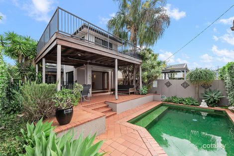 Property photo of 49 Stratton Terrace Wynnum QLD 4178