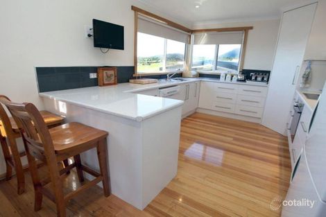 Property photo of 9 Fielding Street Penguin TAS 7316