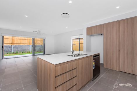 44 Greenview Cct, Arundel, QLD 4214