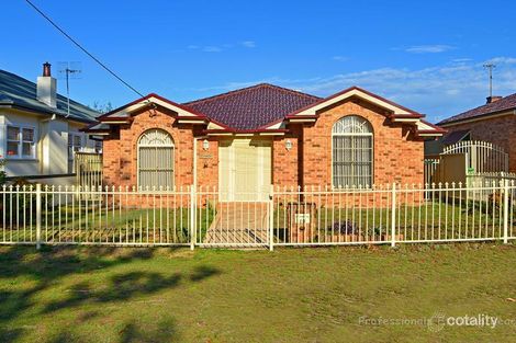 10 Myall St, Ettalong Beach, NSW 2257