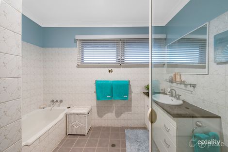 Property photo of 13 Danina Street Mansfield QLD 4122