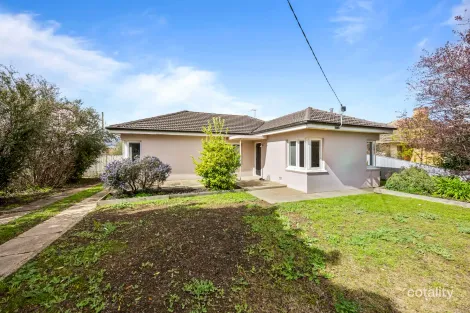 24 Palmer St, Ararat, VIC 3377