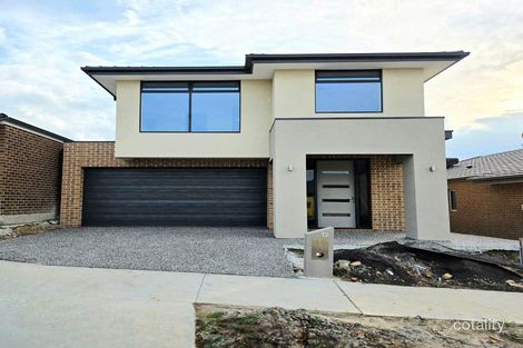 12 Shakeal Way, Clyde North, VIC 3978