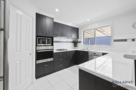 Property photo of 6 Brahman Drive Delacombe VIC 3356