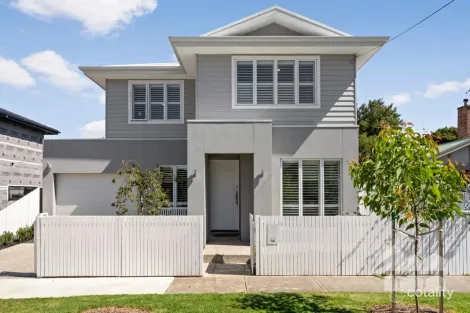 11 Howard St, Maidstone, VIC 3012