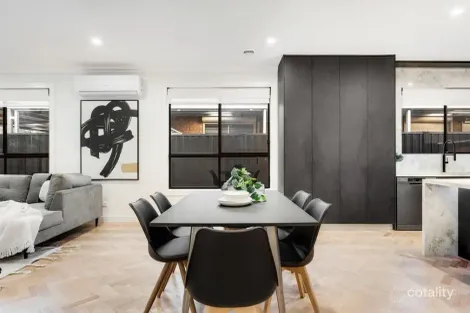 Property photo of 124 Hayfield Road Roxburgh Park VIC 3064