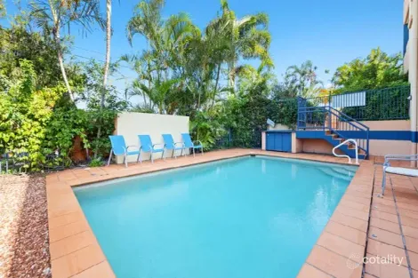 Property photo of 4/31-33 Mawarra Street Surfers Paradise QLD 4217