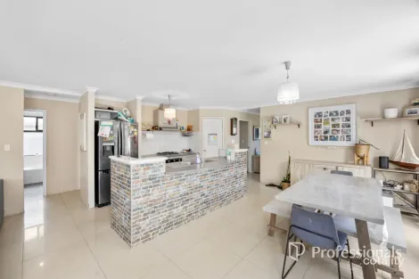 Property photo of 67 Kelston Way Australind WA 6233