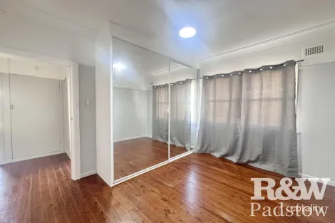 Property photo of 40 Tompson Road Revesby NSW 2212