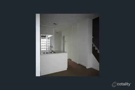 Property photo of 10 Parri Crescent New Port SA 5015