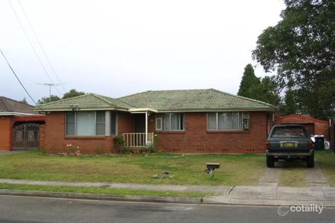 13 Avonlea St, Canley Heights, NSW 2166