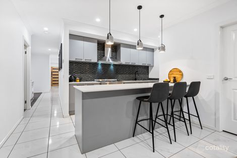 Property photo of 19 Moore Drive Fraser Rise VIC 3336