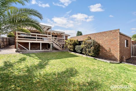Property photo of 13 Giles Retreat Endeavour Hills VIC 3802