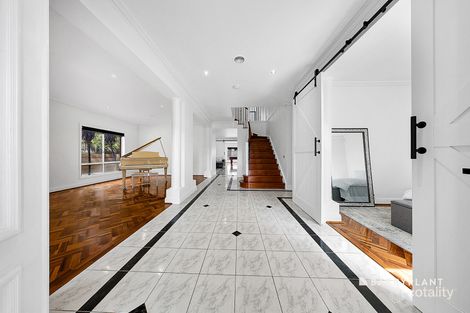 Property photo of 3 Ilyuka Way South Morang VIC 3752