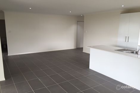 Property photo of 2/1 Sanctuary Drive Cranley QLD 4350