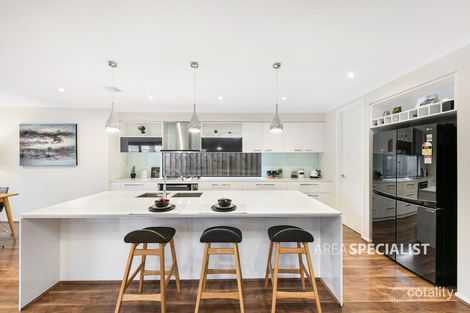 Property photo of 17 Milliners Avenue Keysborough VIC 3173