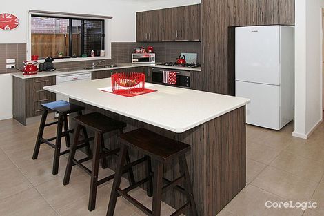Property photo of 10 Treeview Drive South Morang VIC 3752