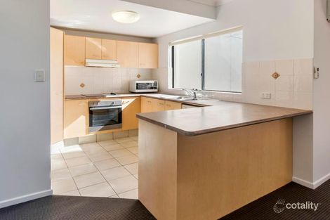 Property photo of 17/7-13 Barranbali Street Surfers Paradise QLD 4217