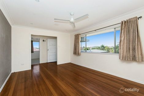 Property photo of 30 Valentia Street Mansfield QLD 4122