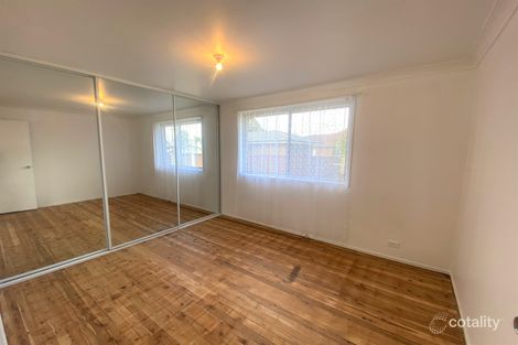Property photo of 4 Denbern Street Bossley Park NSW 2176