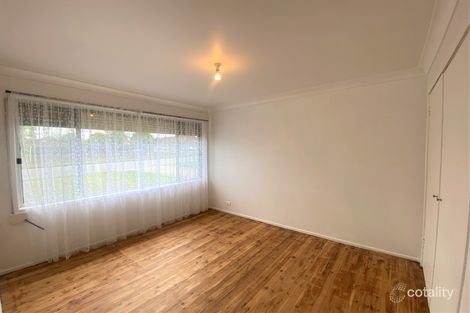 Property photo of 4 Denbern Street Bossley Park NSW 2176