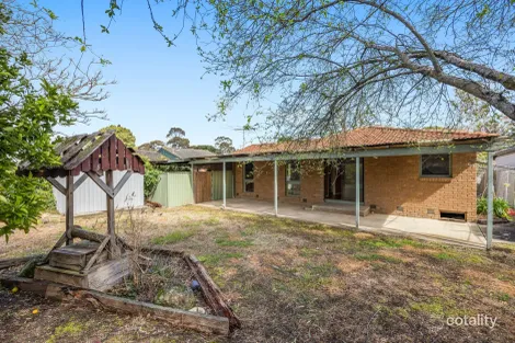 Property photo of 4 Carluke Close Berwick VIC 3806
