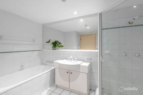 Property photo of 8/10 Goodwin Street Kangaroo Point QLD 4169