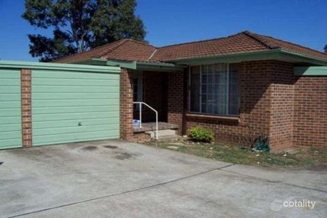 Property photo of 8/12 Bensley Road Macquarie Fields NSW 2564