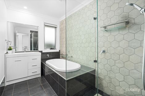 Property photo of 14 Kemp Close Springfield NSW 2250