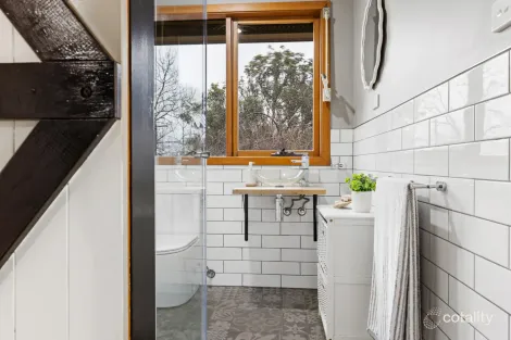 Property photo of 2 Magpie Street Golden Point VIC 3350