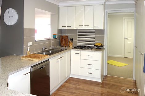 Property photo of 32 Amsterdam Crescent Tolland NSW 2650