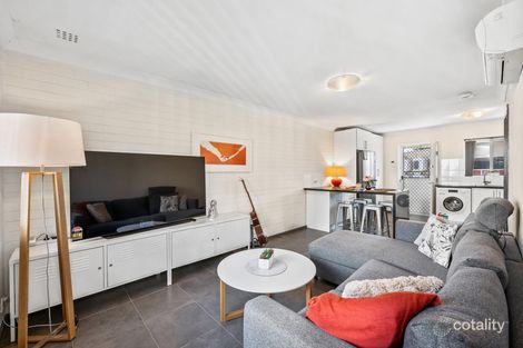 11/19 Coode St, Fremantle, WA 6160