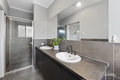 Property photo of 33 Lagoon Circuit Aldinga Beach SA 5173