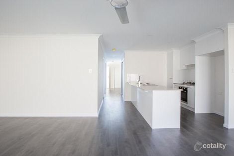 Property photo of 2/7 Summit Place Pimpama QLD 4209