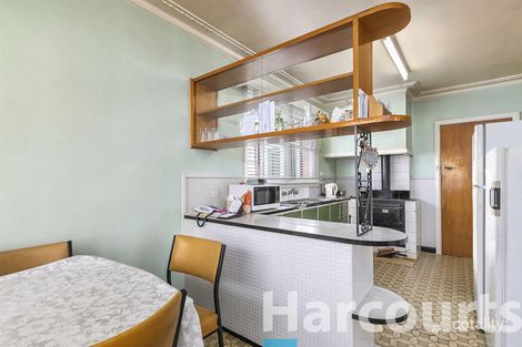 Property photo of 307 Forest Street Wendouree VIC 3355